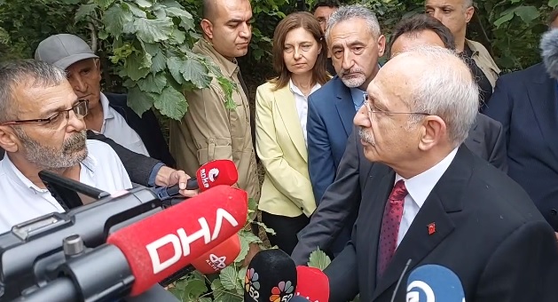 KILIÇDAROĞLU GELİR GELMEZ FINDIK BAHÇESİNE GİRDİ