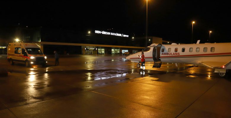 AMBULANS UÇAK ORDULU BEBEK İÇİN GELDİ