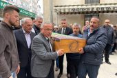 BAŞKAN GÜLER’DEN ÖĞRETMENİNE VEFA