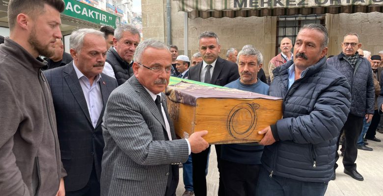 BAŞKAN GÜLER’DEN ÖĞRETMENİNE VEFA