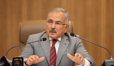 BAŞKAN GÜLER GÜNDEME DAİR AÇIKLAMALARDA BULUNDU