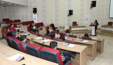 OBB’DEN SAĞLIKLI BESLENME VE KİŞİYE ÖZGÜ DİYETLER KONFERANSI