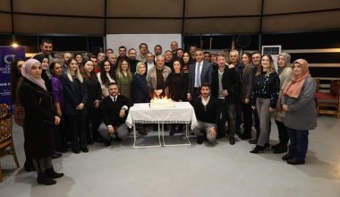 BAŞKAN GÜLER, SOSYAL HİZMETLER PERSONELİ İLE BİR ARAYA GELDİ BAŞKAN GÜLER, SOSYAL HİZMETLER PERSONELİ İLE BİR ARAYA GELDİ