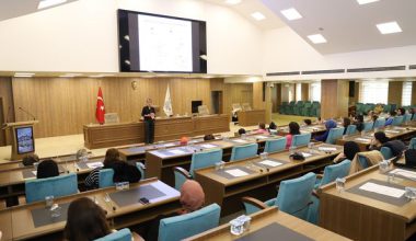 BÜYÜKŞEHİR’DEN KADIN PERSONELE EĞİTİM