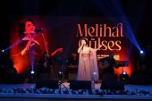 MELİHAT GÜLSES OBB İLE MEST ETTİ