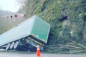 FATSA ALTINORDU YOLUNDA TIR KAZASI