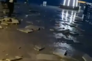 ALTINORDU RIHTIMINA DALGALAR BÜYÜK ZARAR VERDİ. GİRİŞLER YASAKLANDI