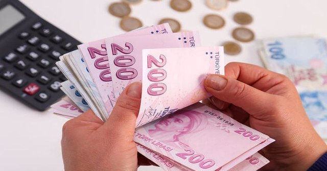 İŞTE MEMUR VE EMEKLİNİN ZAMLI MAAŞLARI