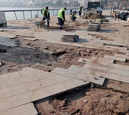 RIHTIMDA FIRTINANIN HASARI ONARILIYOR