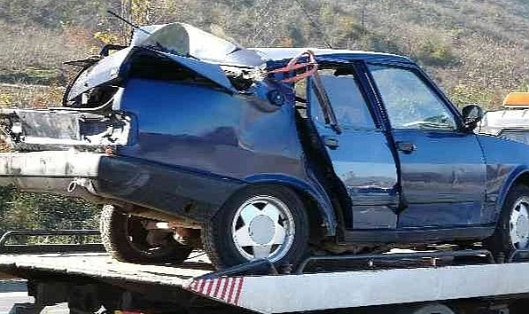 TIR ÇARPTI BU HALE GELDİ