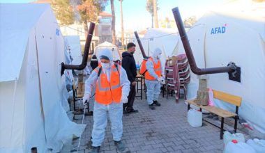 ALTINORDU BELEDİYESİ’NDEN DEPREM BÖLGESİNDE HİJYEN SEFERBERLİĞİ