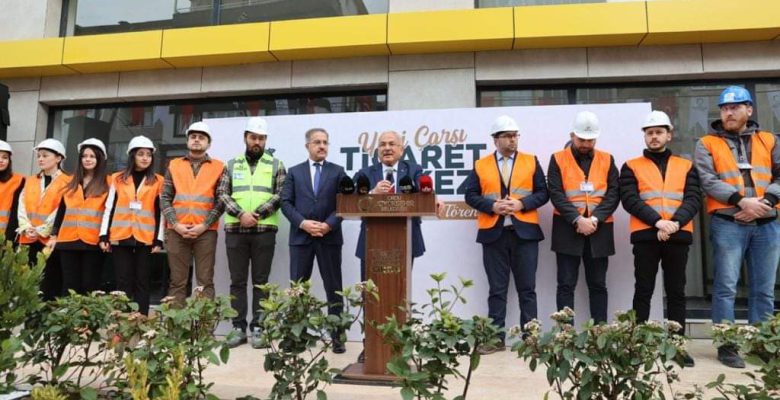‘YENİ ÇARŞI TİCARET MERKEZİ’ AÇILDI