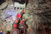 ORDU DEPREM BÖLGESİNDE YARALARI SARIYOR