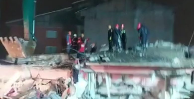 ORDU’DAN YOLA ÇIKAN EKİPLER MALATYA’YA ULAŞTI (İZLE)