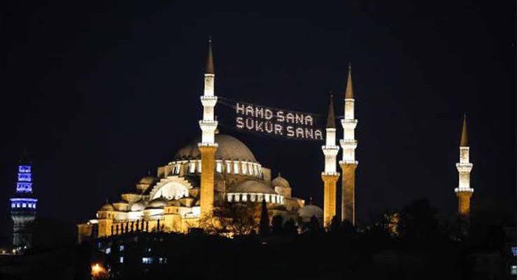 İFTAR VE SAHUR KAÇTA OLACAK?