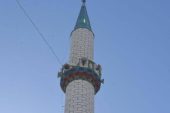 CAMİ HOPARLÖRÜNDEN ÇOCUKLAR İÇİN SÖYLEDİ (İZLE)