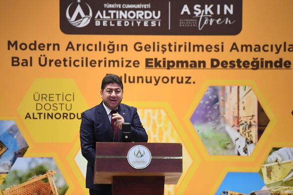 ALTINORDU BELEDİYESİ’NDEN BİR DESTEK DE ARICILAR VE BAL ÜRETİCİLERİNE