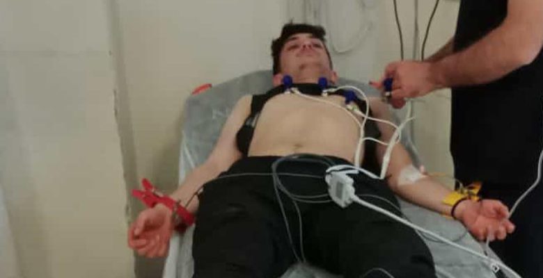FINDIK BAHÇESİNDE ÇALIŞIRKEN YILAN SOKTU