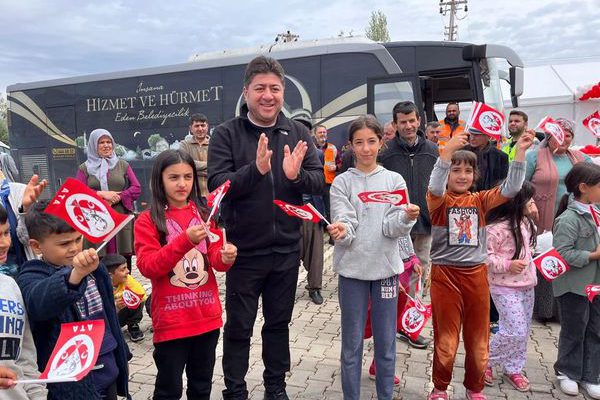 ALTINORDU BELEDİYESİ DEPREMZEDE ÇOCUKLARA TEBESSÜM OLDU