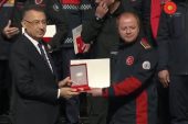 OBB ARAMA KURTARMA EKİBİNE DEVLET ÜSTÜN FEDAKÂRLIK MADALYASI