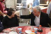 BAŞKAN GÜLER ÖZEL ÖĞRENCİLERİN SEVİNCİNE ORTAK OLDU