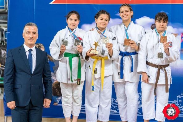 BÜYÜKŞEHİR SPORCULARINDAN YENİ BAŞARILAR GELDİ