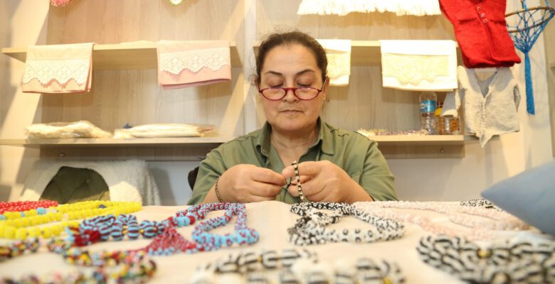 EL EMEĞİ GÖZ NURU ÜRÜNLER BU ÇARŞIDA