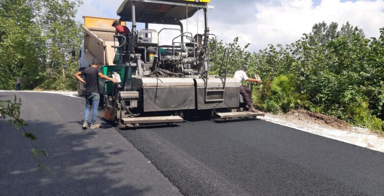 KUMRU’NUN GRUP YOLLARI SICAK ASFALT İLE BULUŞUYOR
