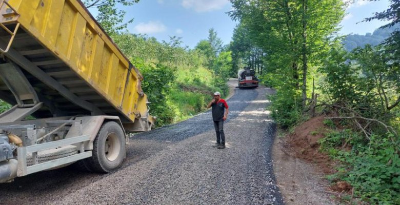 GÖLKÖY´ÜN YOLLARI ASFALT İLE BULUŞUYOR