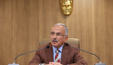 BÜYÜKŞEHİR MECLİSİ OLAĞANÜSTÜ TOPLANDI