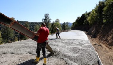 YAYLALAR YEŞİL YOL İLE BİRLEŞİYOR