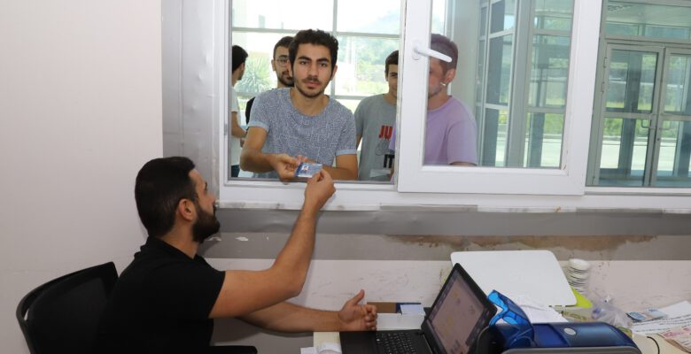 BÜYÜKŞEHİRDEN ÜNİVERSİTE ÖĞRENCİLERİNE KOLAYLIK