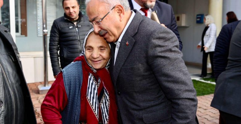 BAŞKAN GÜLER’E GÜRGENTEPE’DE SEVGİ SELİ