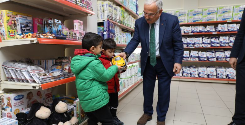 HAYIRSEVERLERİN BAĞIŞI MİNİK KALPLERE ULAŞTI