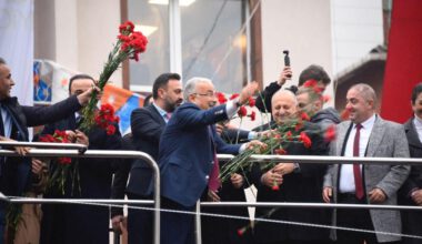 BAŞKAN GÜLER’E COŞKULU KARŞILAMA