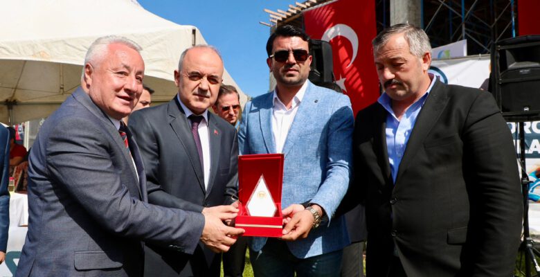 VALİ EROL, YAĞLI GÜREŞ FESTİVALİ‘NDE