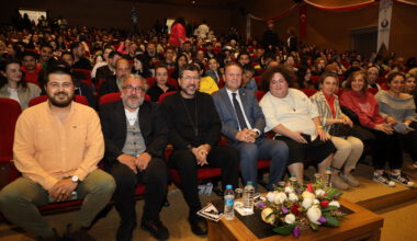 11’İNCİ TİYATRO FESTİVALİ “YEŞİLÇAM” OYUNU İLE BAŞLADI