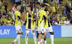 FENERBAHÇE’YE BÜYÜK ŞOK! YILDIZ OYUNCU SAKATLANDI